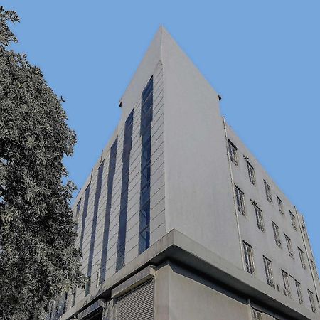 Townhouse Golden King Hotel New Delhi Exterior foto
