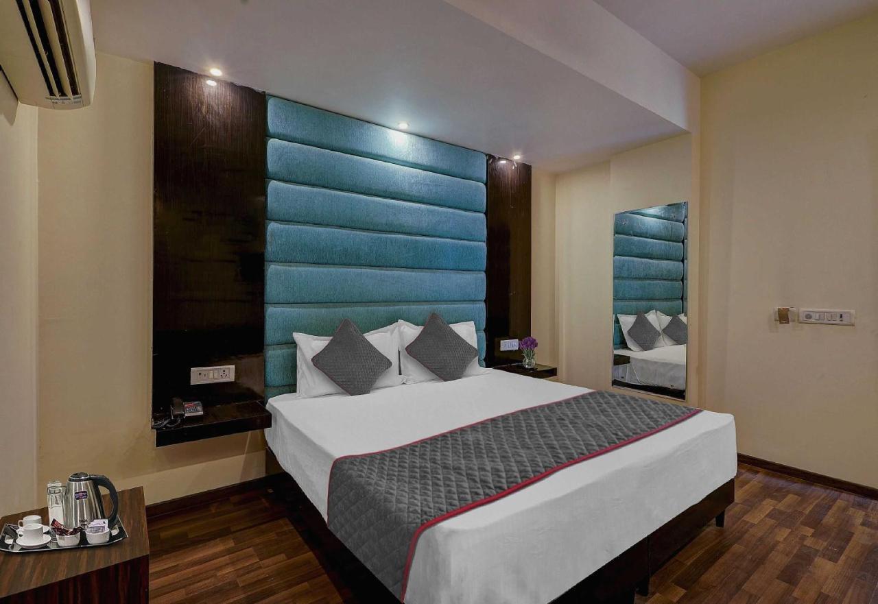 Townhouse Golden King Hotel New Delhi Exterior foto