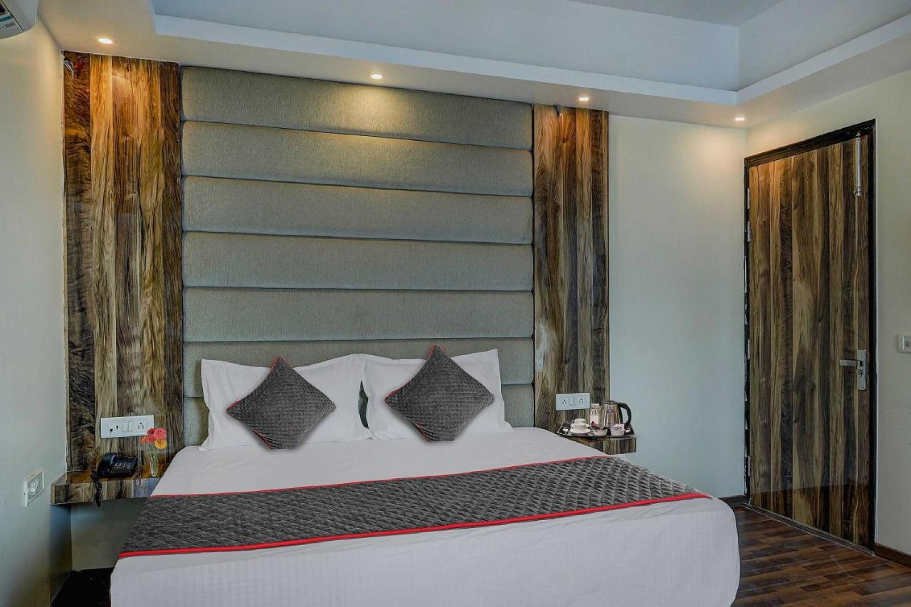 Townhouse Golden King Hotel New Delhi Exterior foto