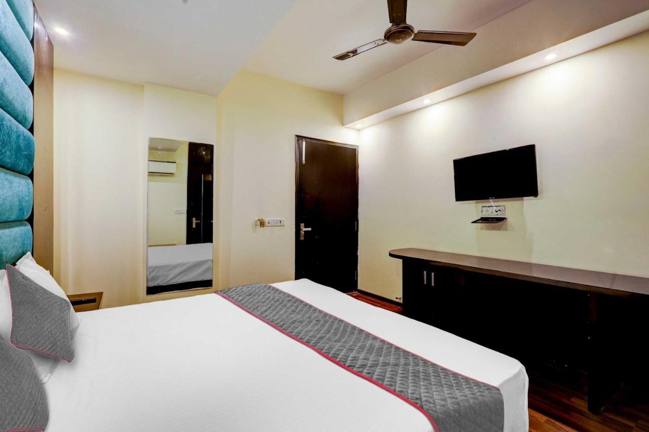 Townhouse Golden King Hotel New Delhi Exterior foto