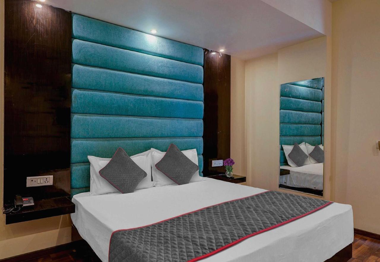 Townhouse Golden King Hotel New Delhi Exterior foto