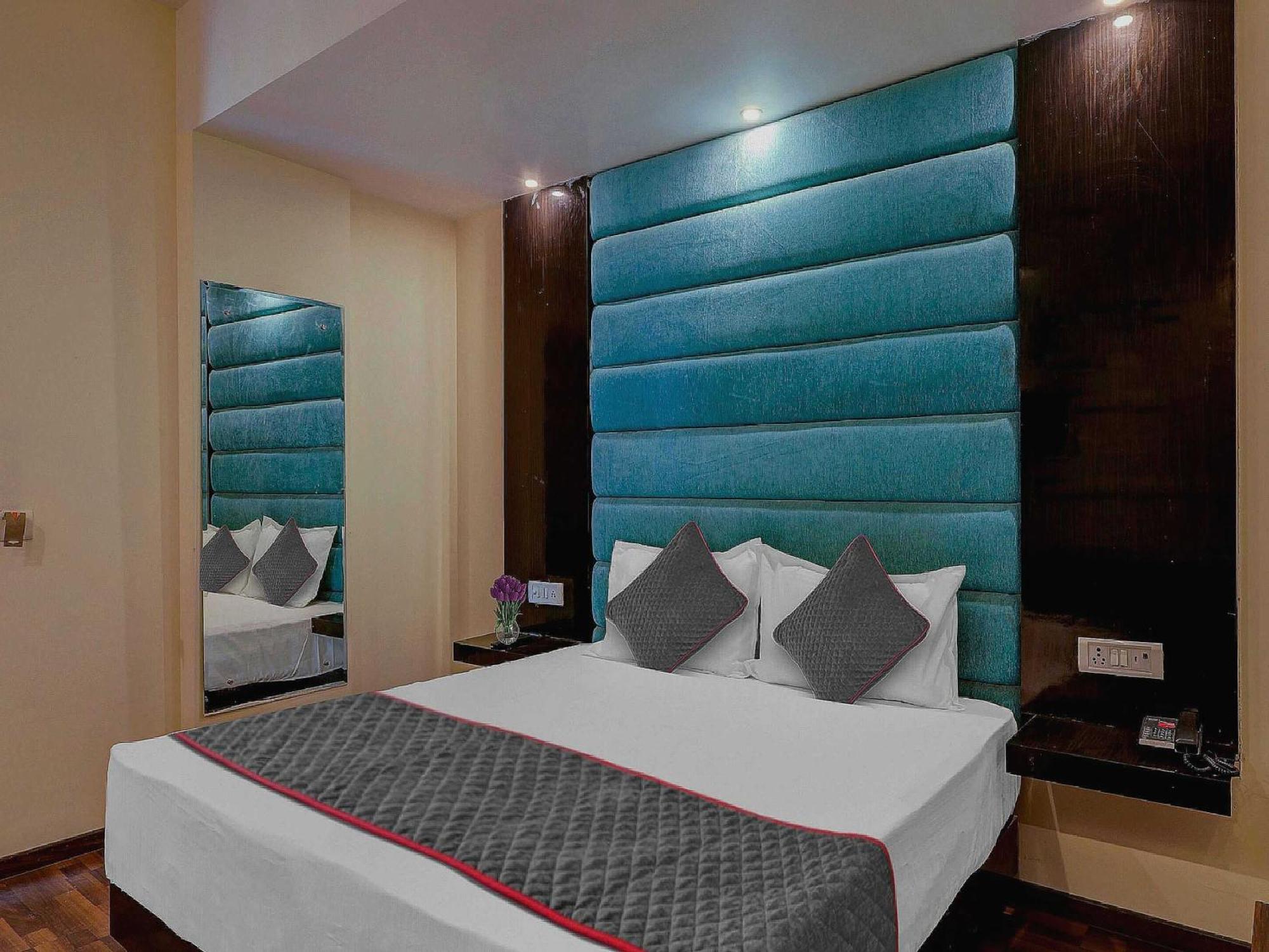 Townhouse Golden King Hotel New Delhi Exterior foto