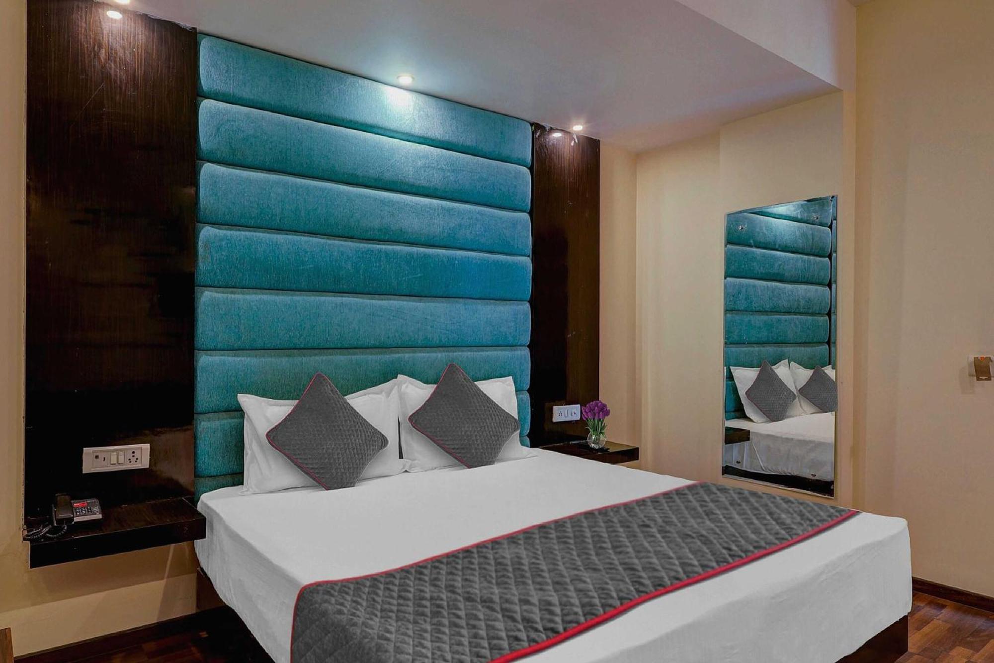 Townhouse Golden King Hotel New Delhi Exterior foto